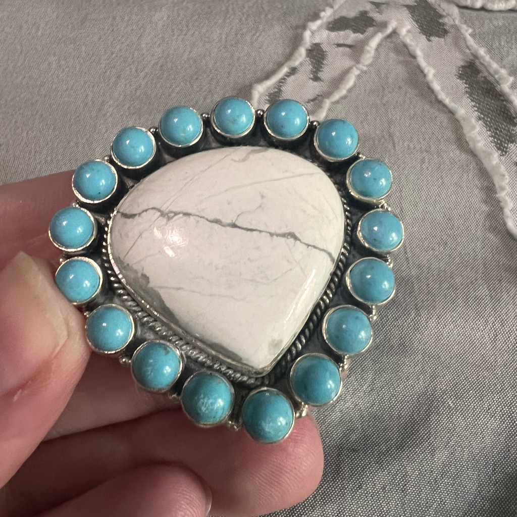 Sterling Silver White Howlite And Turquoise Cluster Ring